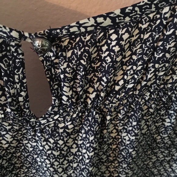 Lucky Brand 100% Silk top sz Medium - Picture 5 of 5